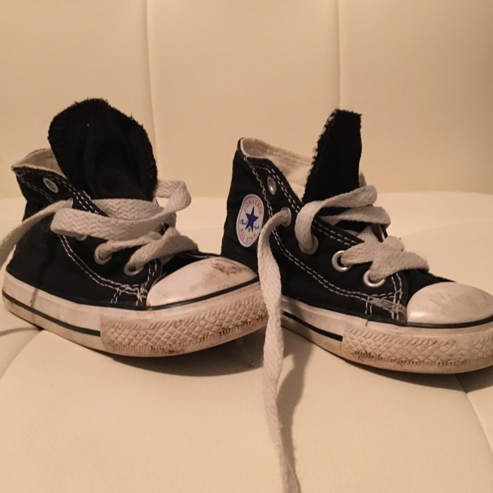 Size 5 Toddler high top Converse